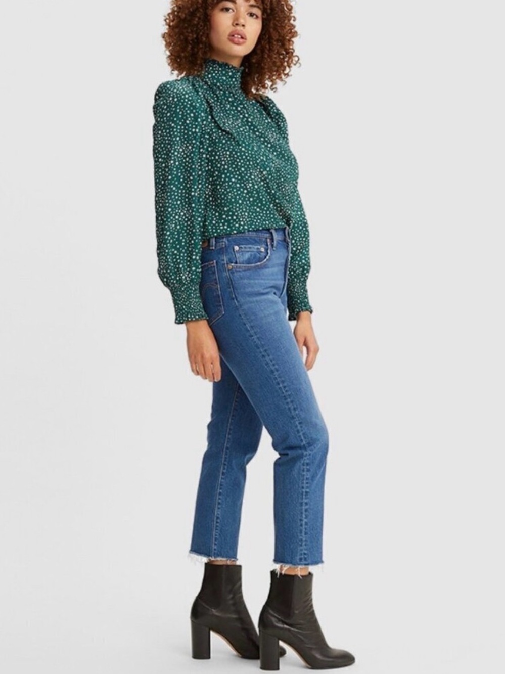 Levi's 501 Jean Women 29 Cropped Original Button Fly Raw Hem 29x26